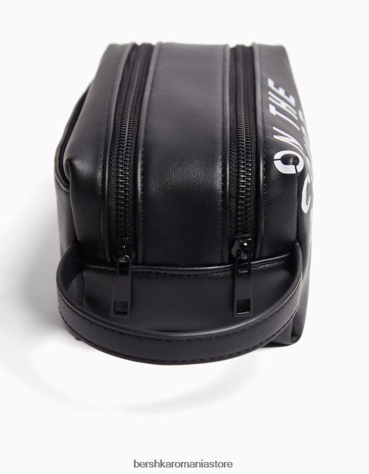 Bershka bărbați geantă de toaletă cu inscripții negru Z86D3584 accesorii