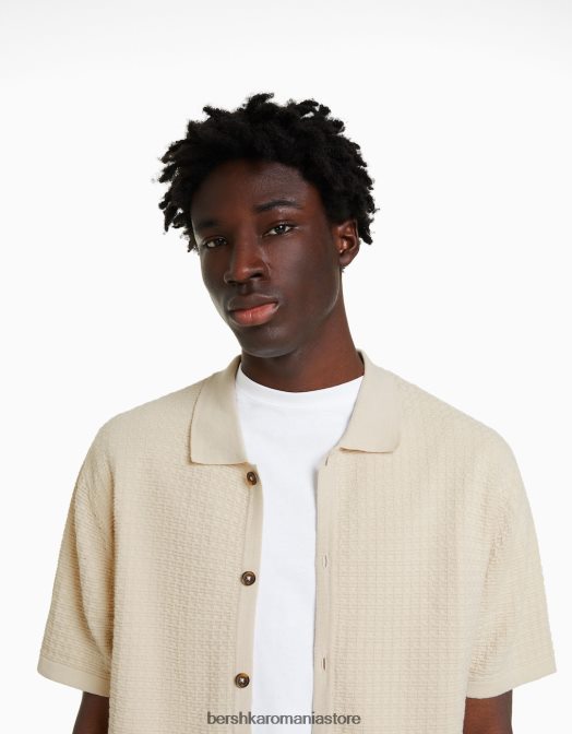 Bershka bărbați Set cămașă din tricot texturat și bermudă cremă Z86D3440 îmbrăcăminte