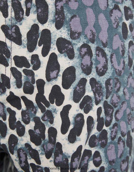 Bershka bărbați blugi largi cu imprimeu animal violet Z86D3188 îmbrăcăminte