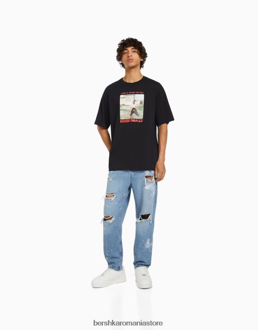 Bershka bărbați blugi loose fit stropi de vopsea cu rupturi albastru deschis Z86D3145 îmbrăcăminte