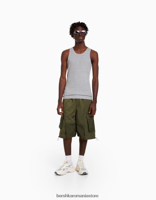 Bershka bărbați pantaloni scurti cargo cu parașuta din nailon kaki Z86D3282 îmbrăcăminte