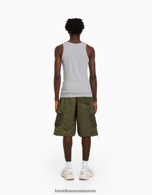 Bershka bărbați pantaloni scurti cargo cu parașuta din nailon kaki Z86D3282 îmbrăcăminte