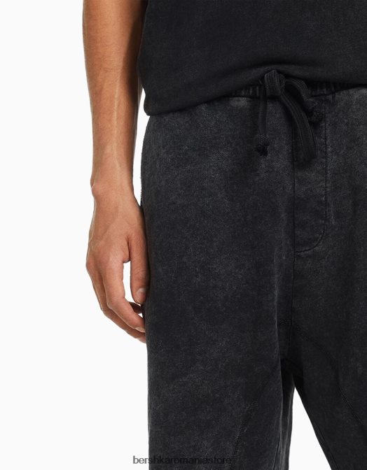 Bershka bărbați bermude de pluș decolorate negru Z86D3361 îmbrăcăminte