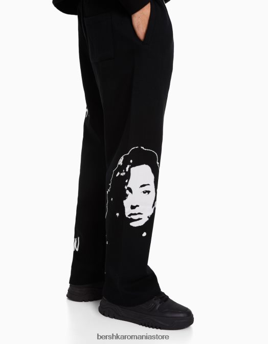 Bershka bărbați pantaloni largi de pluș, cu bandă elastică în talie și imprimeu negru Z86D3238 îmbrăcăminte