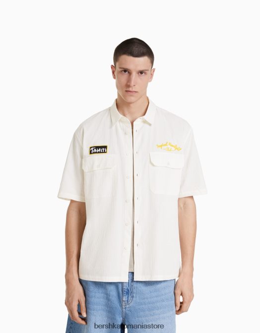 Bershka bărbați cămașă cu mânecă scurtă cu textură waffle cu petice aproape alb Z86D2896 îmbrăcăminte