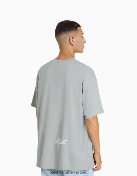 Bershka bărbați Tricou cu mânecă scurtă din anii \'90, cu imprimeu anime cămilă Z86D2732 îmbrăcăminte