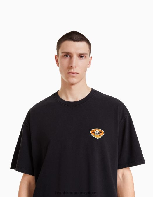 Bershka bărbați tricou cu mânecă scurtă, tip boxy, imprimat decolorat, cu plasture negru Z86D2714 îmbrăcăminte