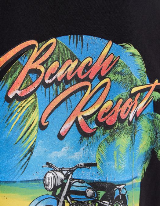 Bershka bărbați tricou cu mânecă scurtă, tip boxy, imprimat decolorat, cu plasture negru Z86D2714 îmbrăcăminte