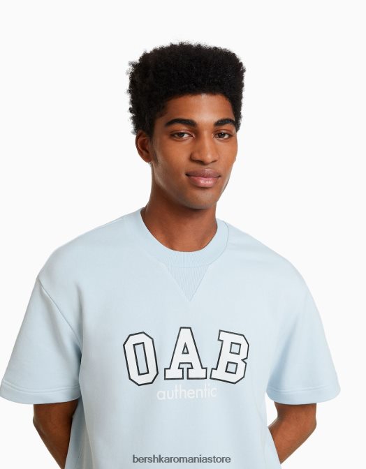 Bershka bărbați tricou de pluș cu mânecă scurtă cu imprimeu de varsity albastru deschis Z86D2767 îmbrăcăminte