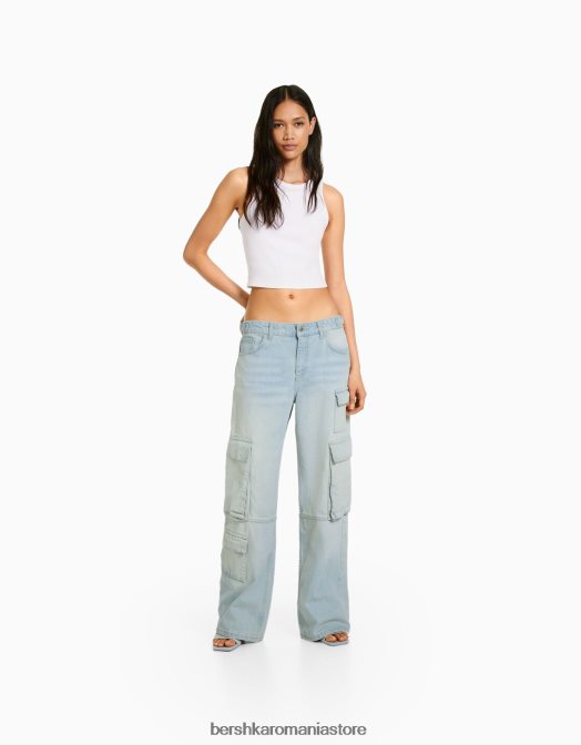 Bershka femei blugi cargo decolorați cu buzunare multiple albastru deschis Z86D1498 îmbrăcăminte