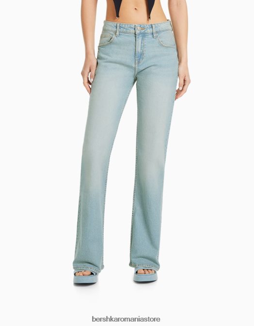 Bershka femei blugi flare cu talie joasa cu buzunare albastru deschis Z86D1565 îmbrăcăminte