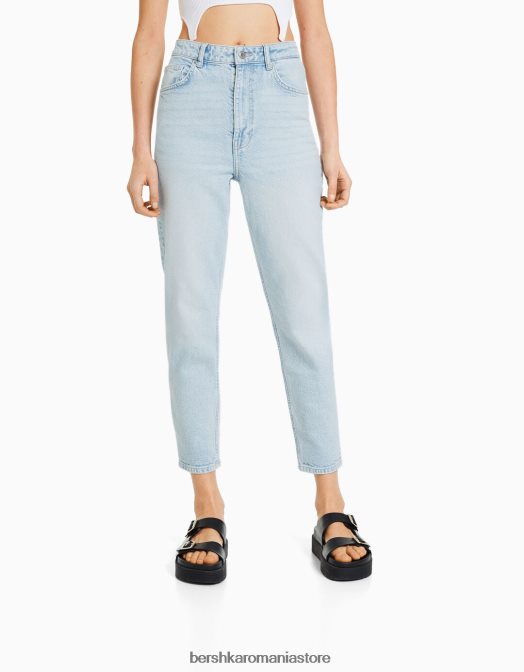 Bershka femei blugi mom slim comfort fit albastru deschis Z86D1518 îmbrăcăminte