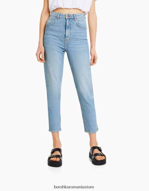 Bershka femei blugi mom slim comfort fit albastru deschis Z86D1521 îmbrăcăminte
