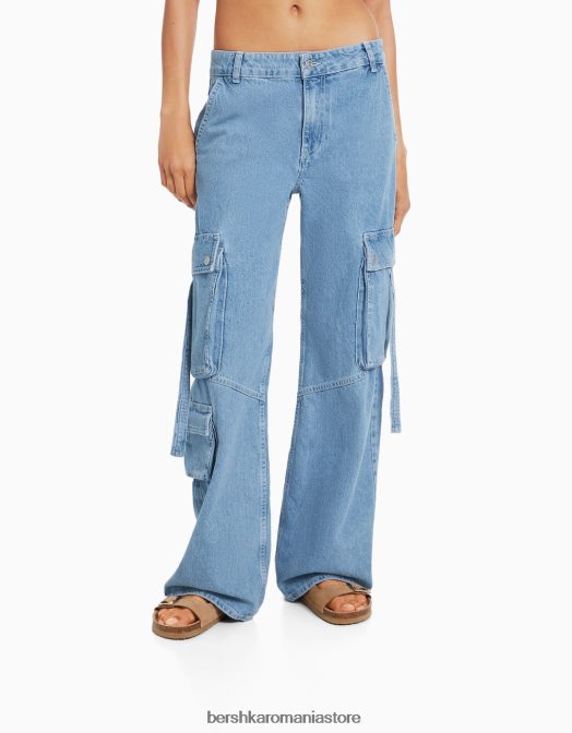 Bershka femei blugi cargo cu buzunare multiple albastru deschis Z86D1290 îmbrăcăminte