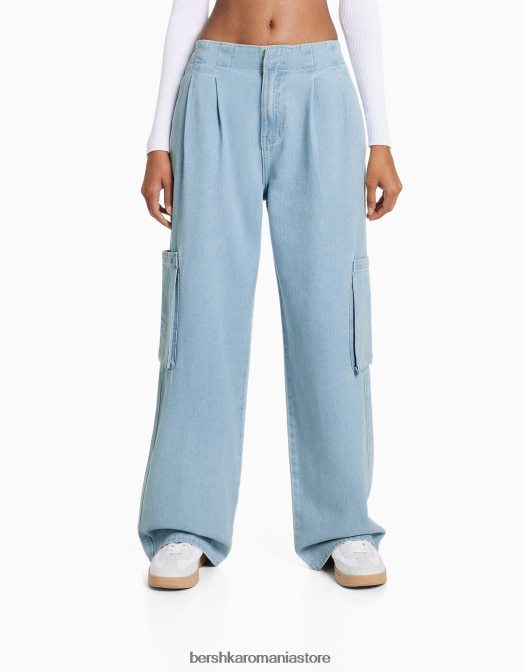 Bershka femei blugi cargo plisați albastru deschis Z86D1370 îmbrăcăminte