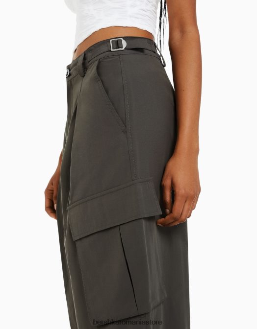 Bershka femei pantaloni cargo din amestec de bumbac și nailon kaki Z86D1347 îmbrăcăminte