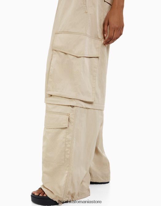 Bershka femei pantaloni cargo în amestec de nailon cămilă Z86D1355 îmbrăcăminte