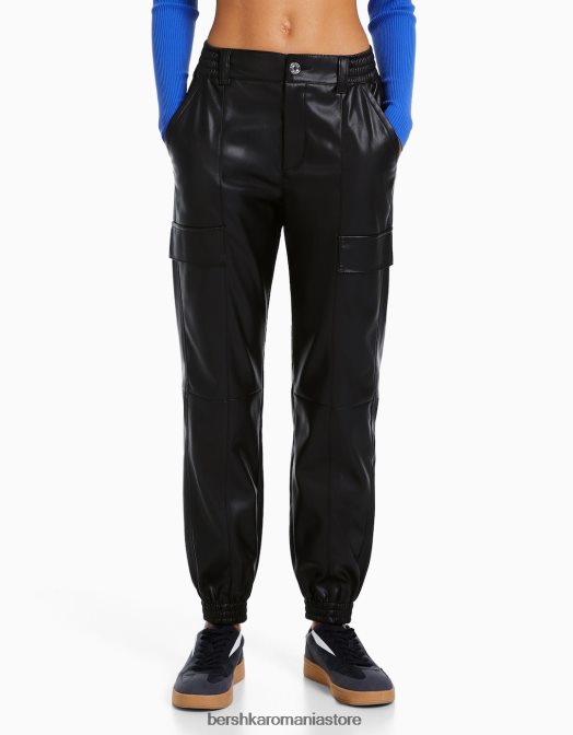Bershka femei pantaloni de jogging cargo din imitație de piele negru Z86D1364 îmbrăcăminte