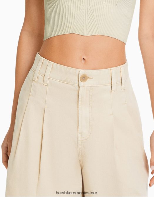 Bershka femei bermude din denim plisate cremă Z86D1680 îmbrăcăminte