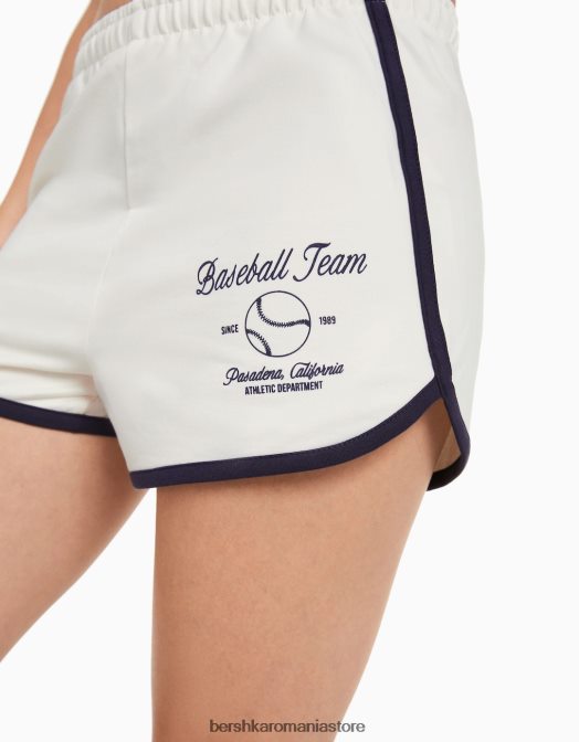 Bershka femei pantaloni scurți de pluș imprimați cu ornamente cremă Z86D1721 îmbrăcăminte