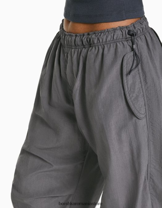 Bershka femei pantaloni de jogging cu parașuta din nailon gri Z86D1312 îmbrăcăminte