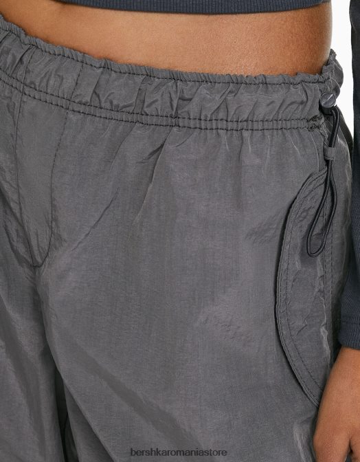 Bershka femei pantaloni de jogging cu parașuta din nailon gri Z86D1312 îmbrăcăminte
