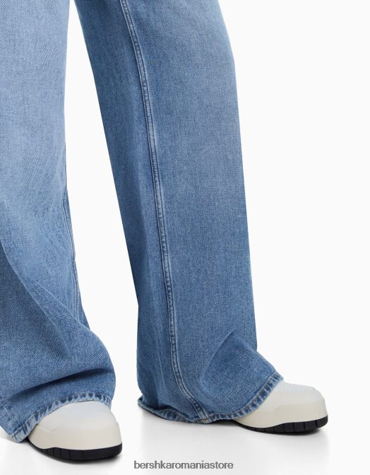 Bershka unisex blugi cu picioare largi albastru deschis Z86D3980 îmbrăcăminte
