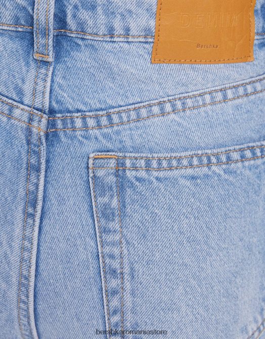 Bershka unisex blugi de mama albastru deschis Z86D3938 îmbrăcăminte