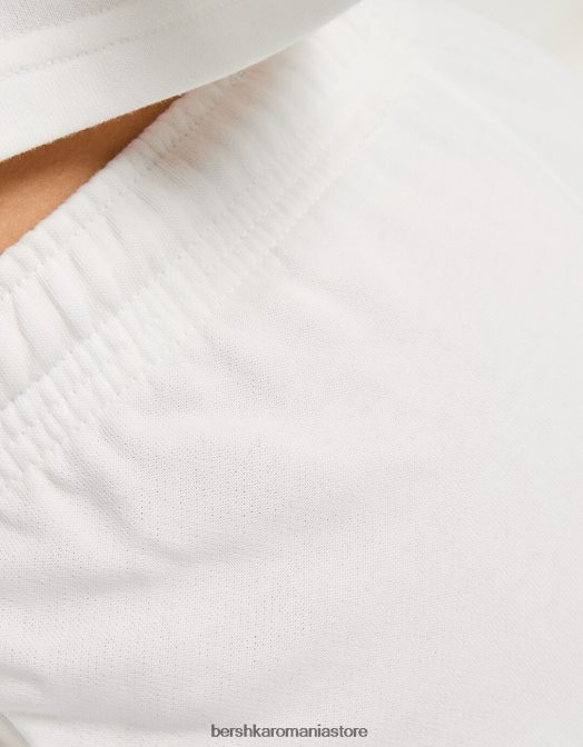 Bershka unisex pantaloni scurți de pluș imprimați cu ornamente cremă Z86D4061 îmbrăcăminte