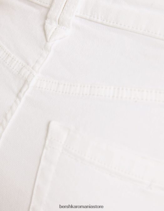 Bershka unisex pantaloni scurți din twill confortabil cu tiv răsucite alb Z86D4027 îmbrăcăminte